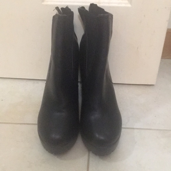 High Heeled Booties! - Picture 6 of 6